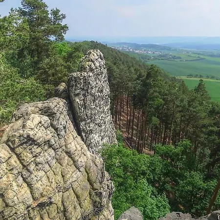 מלון Schlosshotel Blankenburg 4*