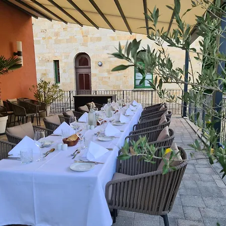 Schlosshotel Blankenburg בלאנקנבורג