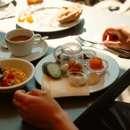 מלון Schlosshotel Blankenburg 4*