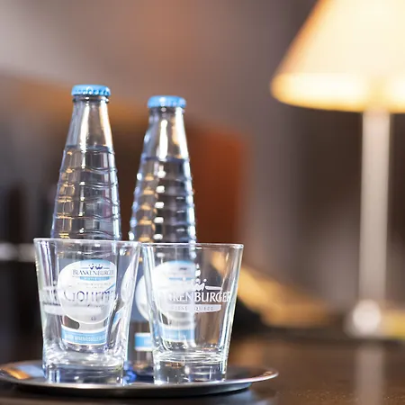 מלון Schlosshotel Blankenburg 4*